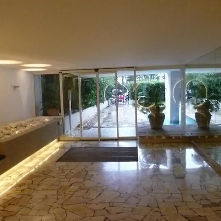 Apartment Karolina - Commodore Croisette Cannes