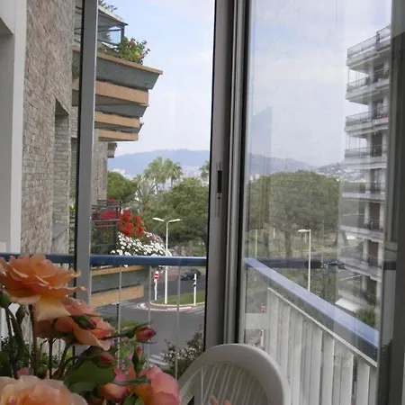 Karolina Properties - Commodore Croisette