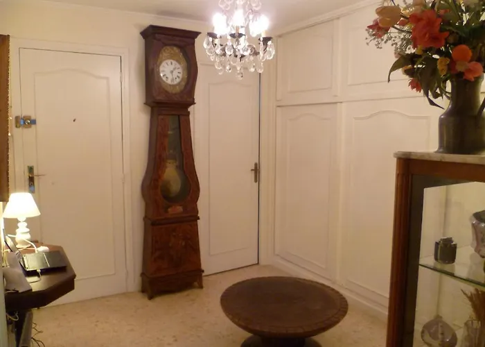 Karolina - Commodore Croisette Apartament *